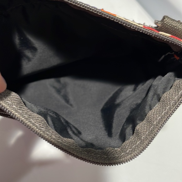 LeSportsac crossbody bag with adjustable strap - Picture 3 of 3